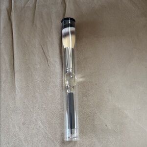IT Cosmetics heavenly luxe French boutique No 4 brush